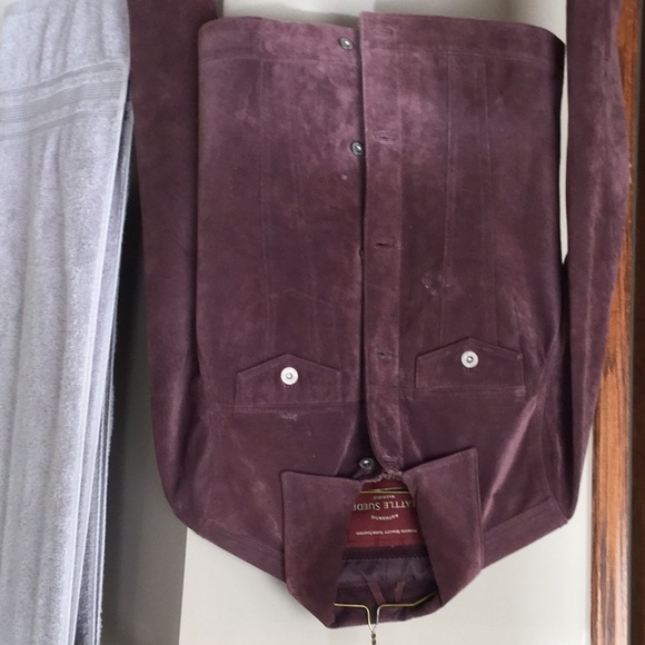 Eddie Bauer - Picture 2 of 4